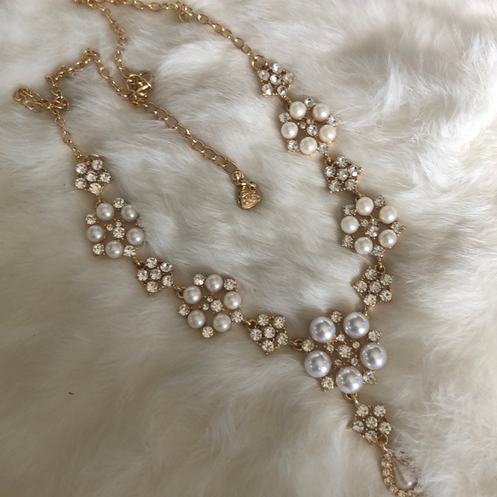 Betsey Johnson pearl necklace